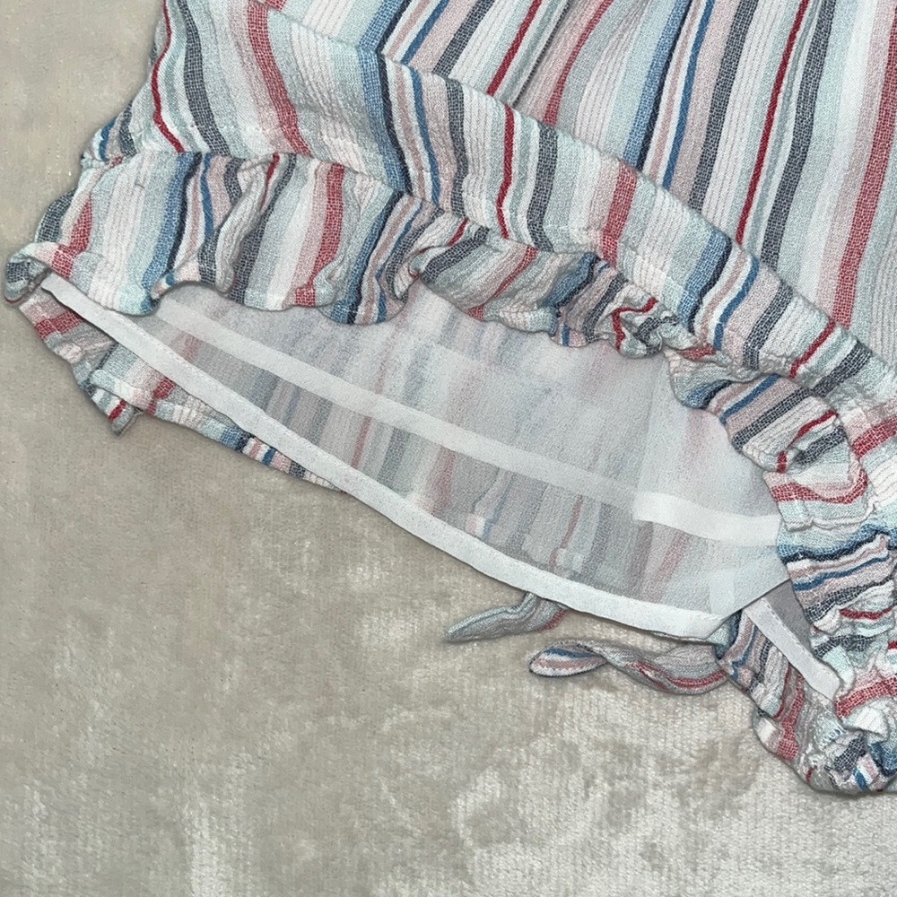 AE Double V Ruffle Romper - Picture 9 of 12